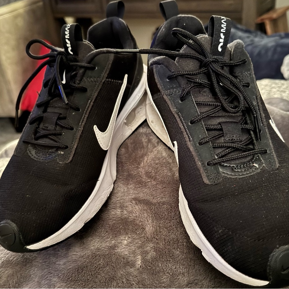 Nike Black and White Athletic Shoes